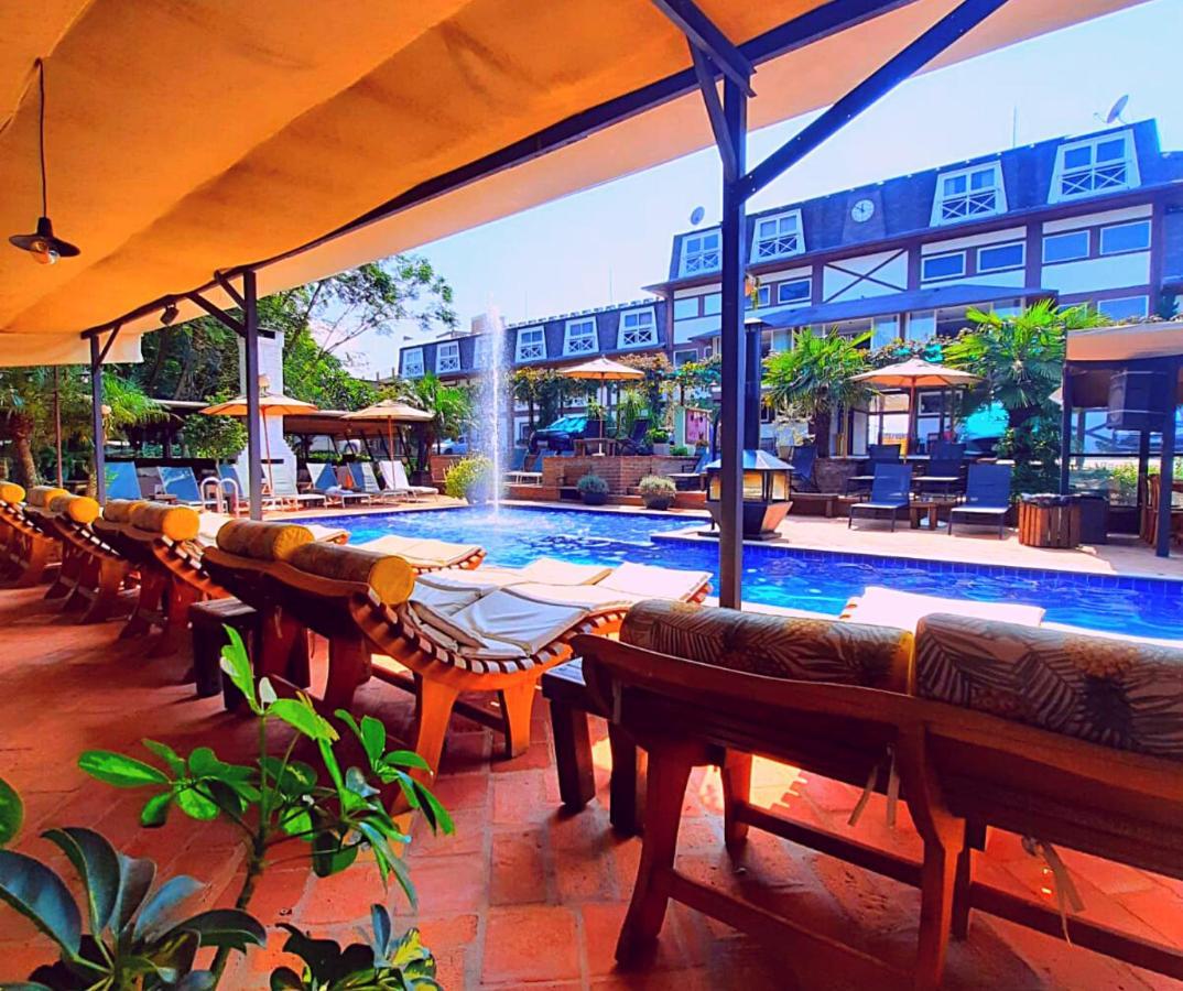 Hotel Villa Lobos Extrema Exterior foto